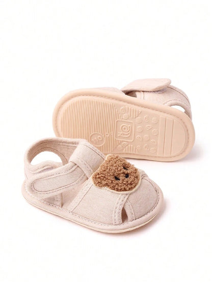 Lightweight ankle strap shoes for little ones