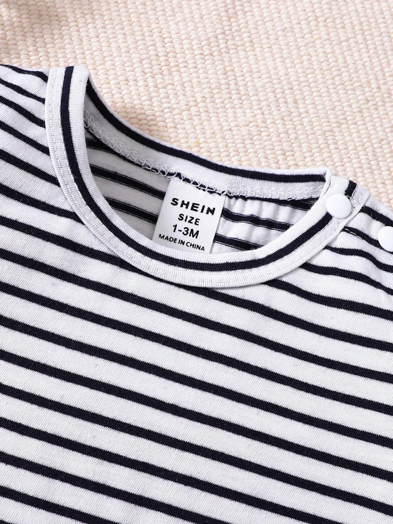 Sommer-Set für Babys – Gestreiftes T-Shirt &amp; Latzhose mit Plüschbär