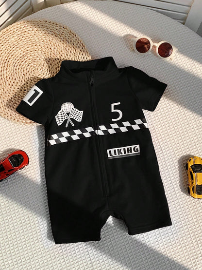 Sommer-Babyset – Weicher Strick-Strampler mit Auto-Sport-Motiv