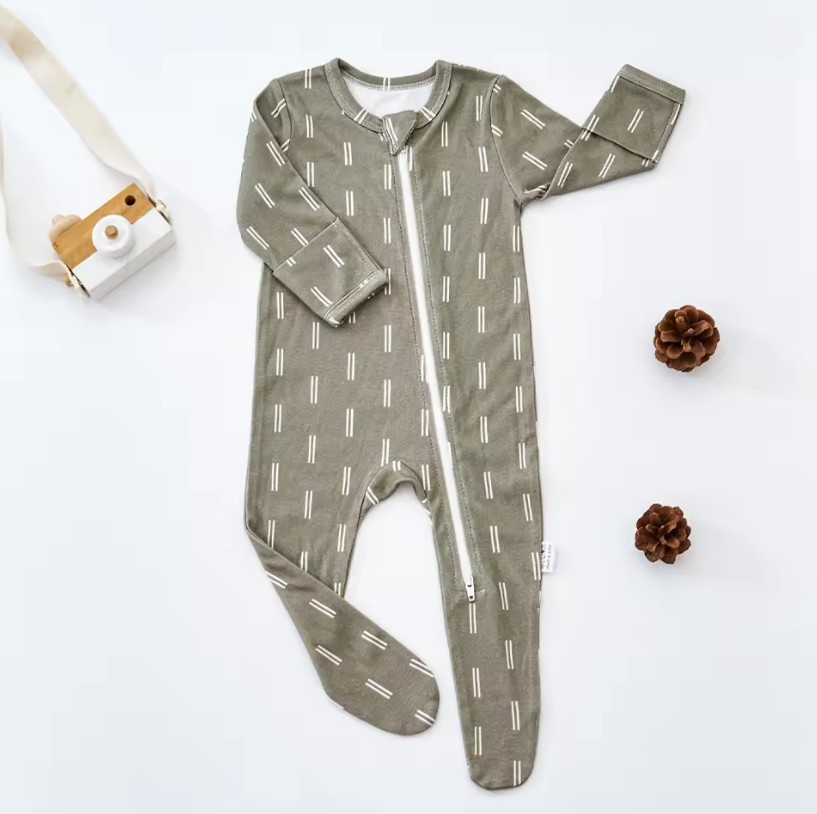 Complicated Foot Romper for Baby