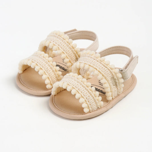 Lightweight open structure shoes for babies