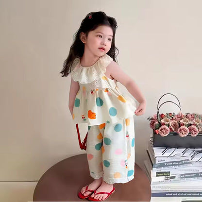 Mädchen-Set mit Spitzenkragen und Blumenmuster