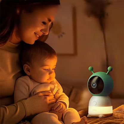 Sorgloses Beobachten der Kamera