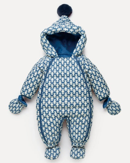 Babykleidung für Neugeborene im Winter