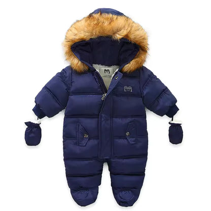 Winteroverall aus Baumwolle mit Handschuhen