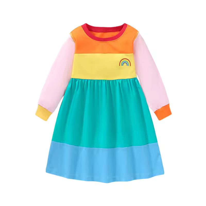 Kleinkindkleid mit Regenbogenmuster